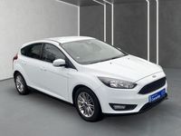 Gebraucht Ford Focus Cool & Connect 101 PS (74 kW) 2018 Weiß Limousine