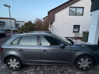 Gebraucht Audi A3 180 PS (132 kW) 2015 Grau Limousine
