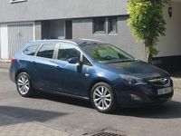 Gebraucht Opel Astra Innovation 140 PS (102 kW) 2011 Blau Kombi