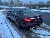 Gebraucht Mercedes E220 200 PS (147 kW) 2023 Schwarz Limousine