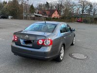 gebraucht VW Jetta 2.0 TDI DSG