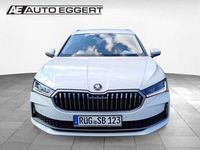 Gebraucht Skoda Superb Selection 150 PS (110 kW) 2024 Weiss Kombi