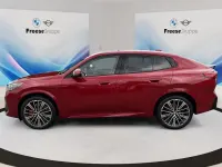 Neu BMW iX2 Luxury Line 230 kW (313 PS) 2026 Rot SUV