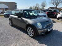 Usata Mini Cooper S 170 CV (125 kW) 2004 Grigio Utilitaria