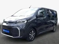 Gebraucht Toyota Proace Verso 177 PS (130 kW) 2025 Titanium grey metallic Kombi