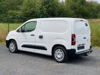Gebraucht Opel Combo 102 PS (75 kW) 2021 Weiß Van / Kleinbus