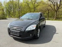 Używany Kia Ceed 110 KM (80 kW) 2007 Czarny Hatchback