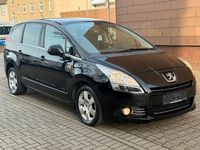 Gebraucht Peugeot 5008 111 PS (81 kW) 2013 Schwarz Van / Kleinbus