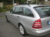 Gebraucht Mercedes C220 Classic 150 PS (110 kW) 2004 Silber metallic Kombi