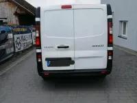 Gebraucht Renault Trafic 95 PS (69 kW) 2019 Weiß Van / Kleinbus