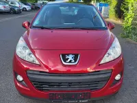 Gebraucht Peugeot 207 Tendance 95 PS (69 kW) 2010 Rot Limousine