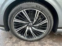 Gebraucht XPENG G9 422 kW (575 PS) 2026 Grau SUV