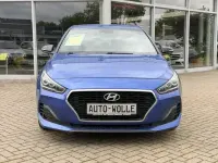 Gebraucht Hyundai i30 Passion Plus 120 PS (88 kW) 2018 Blau Kleinwagen