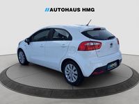Gebraucht Kia Rio Edition 7 86 PS (63 kW) 2014 Weiß Kleinwagen