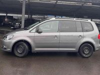 Gebraucht VW Touran Style 105 PS (77 kW) 2012 Pepper grey metallic Van / Kleinbus