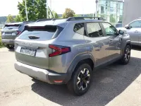 Gebraucht Dacia Duster 131 PS (96 kW) 2025 Dolomitgraumetallic SUV