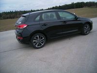 Gebraucht Hyundai i30 Trend 120 PS (88 kW) 2023 Schwarz Limousine