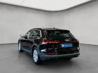 Gebraucht Audi e-tron Basis 300 kW (408 PS) 2023 Schwarz SUV