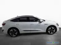 Gebraucht Audi Q8 Sportback e-tron Advanced Plus 250 kW (340 PS) 2024 Gletscherweiß metallic SUV