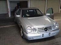 Gebraucht Mercedes E280 204 PS (150 kW) 1998 Grau Limousine