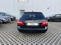 Gebraucht Mercedes E220 170 PS (125 kW) 2011 Schwarz Kombi