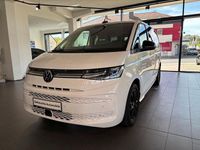 Second-hand VW Multivan Style 150 CP (110 kW) 2024 Alb Monovolum