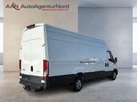 Gebraucht Iveco Daily 175 PS (128 kW) 2023 Weiß Van