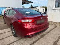 Gebraucht Ford Mondeo 160 PS (117 kW) 2020 Rot Limousine