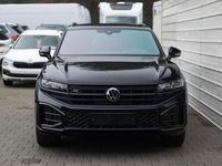 Gebraucht VW Touareg R-line 2024 Grenadillschwarz metallic SUV