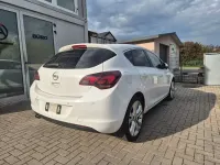 Gebraucht Opel Astra Sport 160 PS (117 kW) 2010 Weiß Limousine