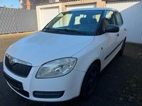 Gebraucht Skoda Fabia 60 PS (44 kW) 2009 Weiß Limousine
