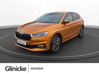 Gebraucht Skoda Fabia Tour 95 PS (69 kW) 2022 Phoenixorange premium metalli Kleinwagen