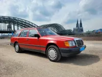 Gebraucht Mercedes 230 132 PS (97 kW) 1988 Rot Kombi