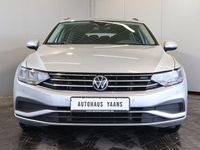 Gebraucht VW Passat Conceptline 150 PS (110 kW) 2022 Silber Limousine