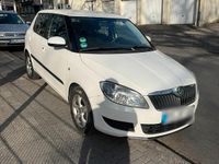 Gebraucht Skoda Fabia 75 PS (55 kW) 2010 Weiß Limousine