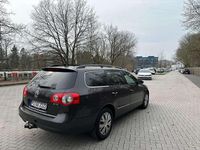 Gebraucht VW Passat Highline 140 PS (102 kW) 2009 Limousine