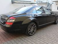 Gebraucht Mercedes S500 387 PS (284 kW) 2007 Schwarz Limousine