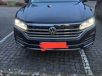Gebraucht VW Touareg 231 PS (169 kW) 2019 Schwarz SUV
