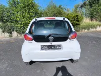 Używany Toyota Aygo 68 KM (50 kW) 2012 Biały Hatchback