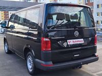 Gebraucht VW Transporter 150 PS (110 kW) 2019 Deep black perleffekt Van
