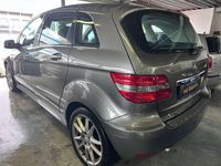 Gebraucht Mercedes B150 95 PS (69 kW) 2008 Mountaingrau  met. Van / Kleinbus