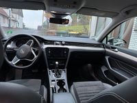 Gebraucht VW Passat Elegance 150 PS (110 kW) 2023 Schwarz Kombi