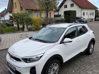 Gebraucht Kia Stonic Vision 101 PS (74 kW) 2023 Weiß SUV