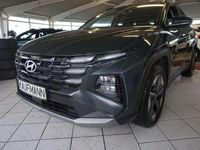 Neu Hyundai Tucson 150 PS (110 kW) 2025 Grün SUV