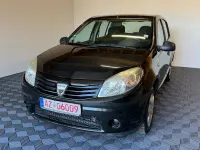 Gebraucht Dacia Sandero 75 PS (55 kW) 2010 Schwarz Kleinwagen