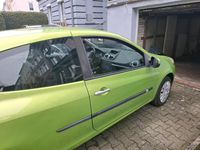 Gebraucht Renault Clio II 75 PS (55 kW) 2011 Grün Kleinwagen