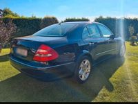 Gebraucht Mercedes E500 Elegance 306 PS (225 kW) 2002 Blau Limousine