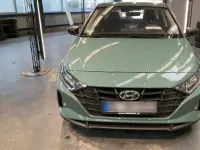 Gebraucht Hyundai i20 Pure 84 PS (61 kW) 2024 Grün Kleinwagen