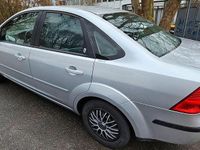 Gebraucht Ford Focus Ghia 101 PS (74 kW) 2006 Silber Limousine