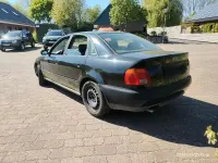Second-hand Audi A4 150 CP (110 kW) 1994 Negru Berlinǎ